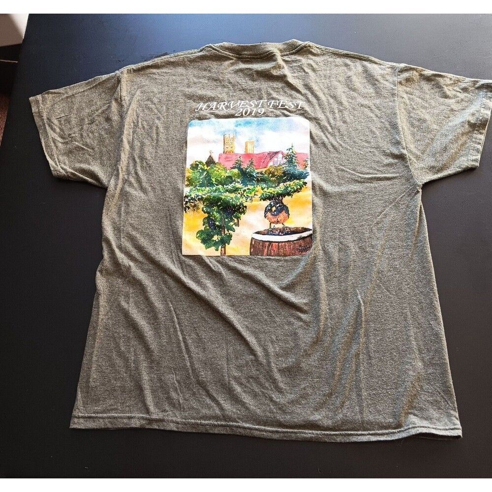 Canon City Co. The Winery Holy Cross Abby T Shirt Woman's SZ Med Olive Green